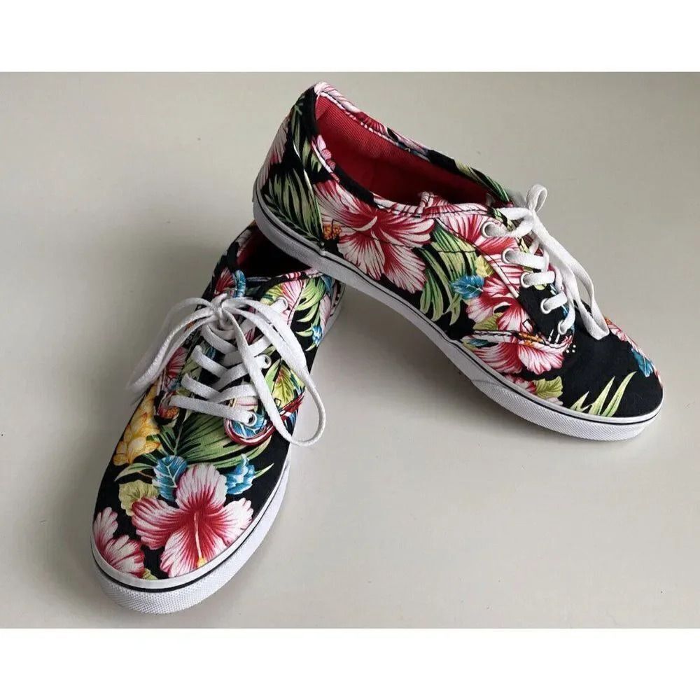 Vans Women’s Atwood Low Aloha  Low Top Hawaiian Floral Sneakers  Size 7